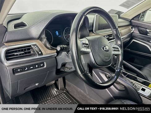Used 2021 Kia Telluride EX w/ EX Premium Package image 9