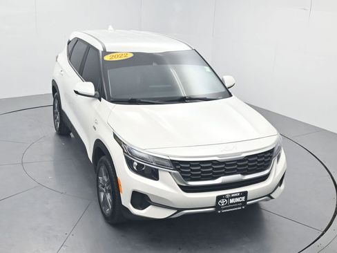 Used 2022 Kia Seltos LX image 52