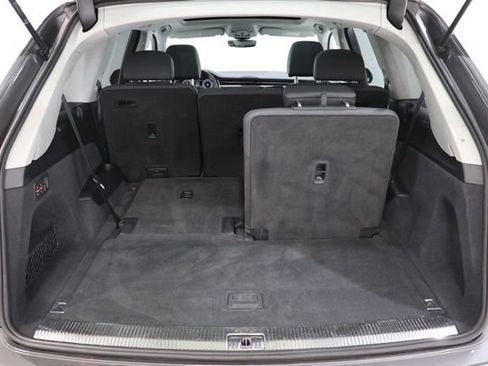 Used 2024 Audi Q7 3.0T Premium Plus AWD/4WD image 35