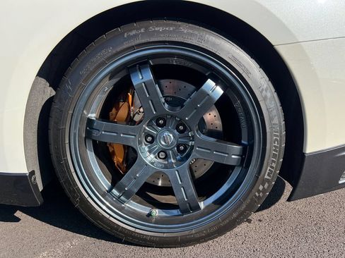 Used 2015 Nissan GT-R Black Edition AWD/4WD image 29