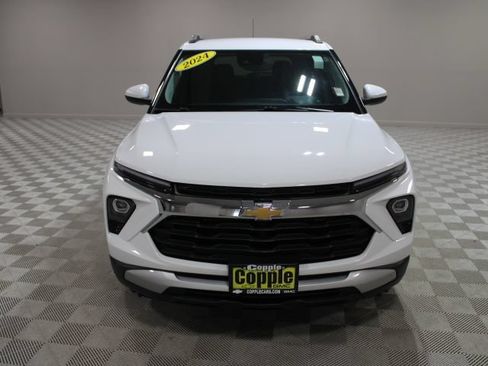 Used 2024 Chevrolet TrailBlazer LT w/ Convenience Package FWD image 6