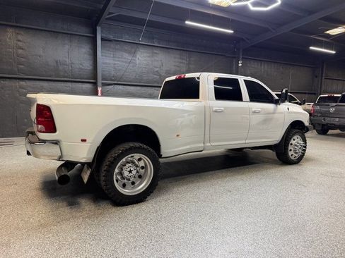Used 2014 RAM 3500 Tradesman w/ Chrome Appearance Group AWD/4WD image 5
