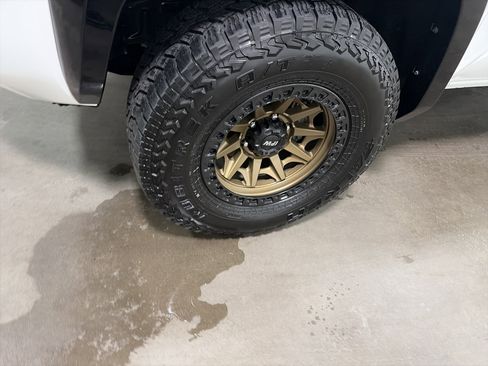 Used 2024 Toyota Tacoma TRD Off-Road w/ TRD Off Road Premium Package image 9