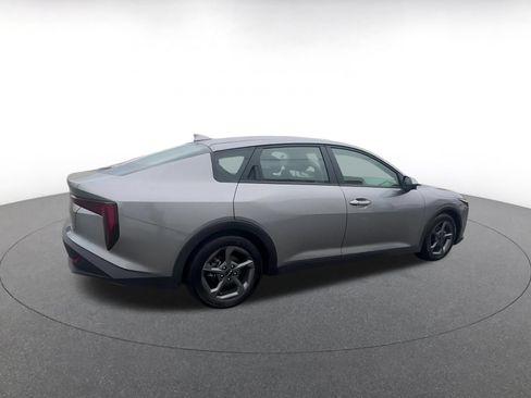 Used 2025 Kia K4 FWD image 15