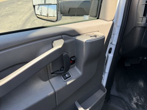 New 2026 Chevrolet Express 4500 w/ Power Convenience Package RWD image 11