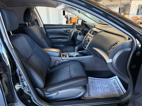 Used 2018 Nissan Altima 2.5 S w/ S Convenience Package FWD image 10