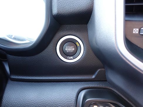 Used 2023 RAM 1500 Big Horn image 38