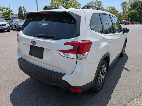 Used 2023 Subaru Forester Premium AWD/4WD image 6