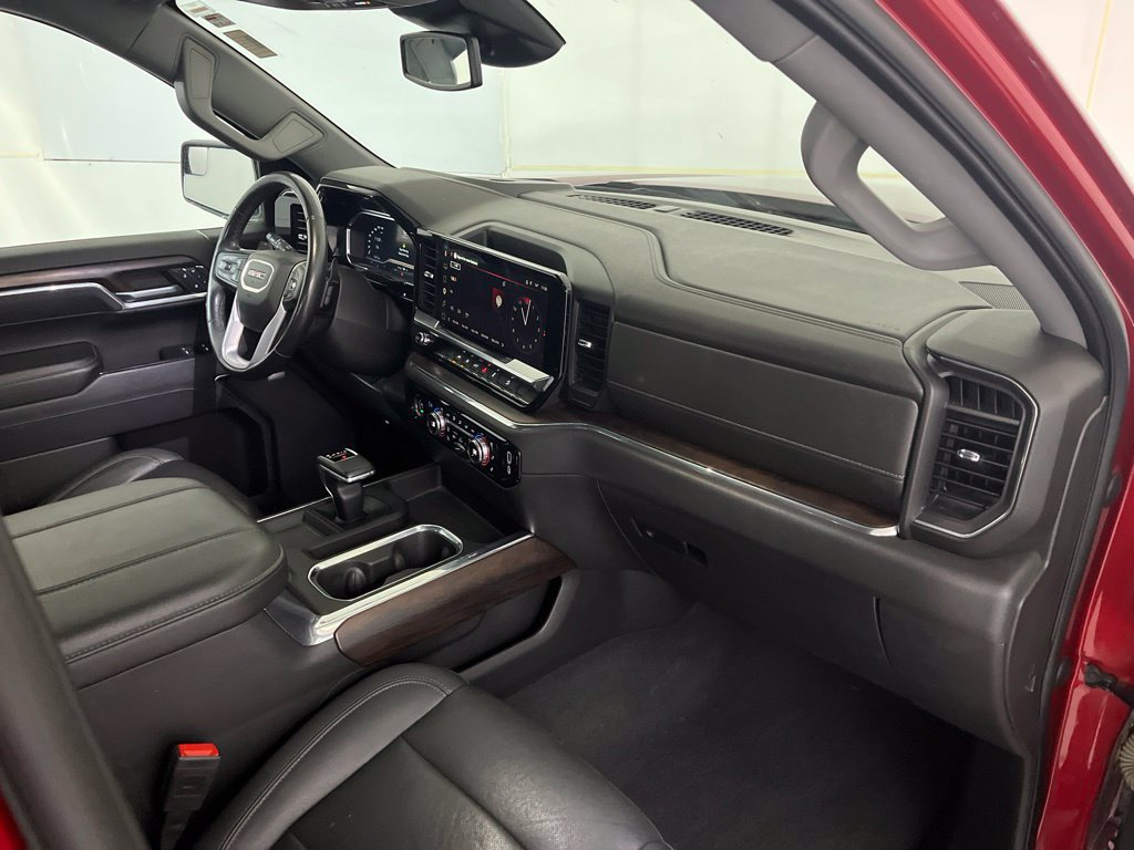 Used 2023 GMC Sierra 1500 SLT w/ SLT Convenience Package AWD/4WD image 18