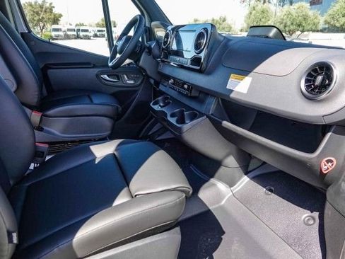 New 2025 Mercedes-Benz Sprinter 2500 image 15
