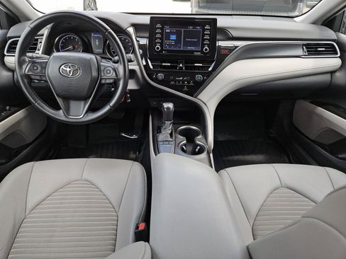 Used 2023 Toyota Camry SE FWD image 11