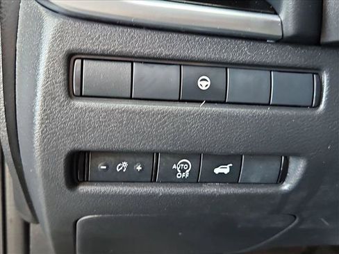 Used 2024 Nissan Rogue SL w/ SL Premium Package FWD image 23