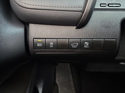 Used 2022 Toyota Camry LE image 25