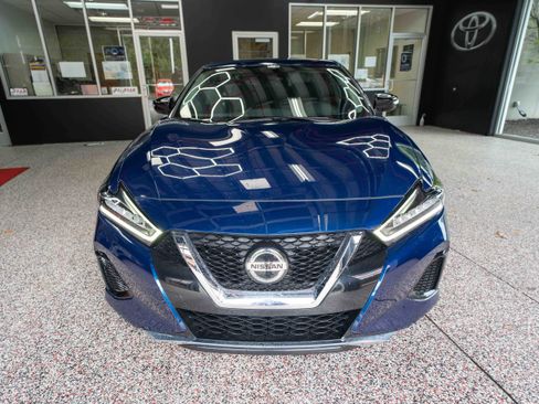 Used 2022 Nissan Maxima SV w/ Floor Mat Group FWD image 6