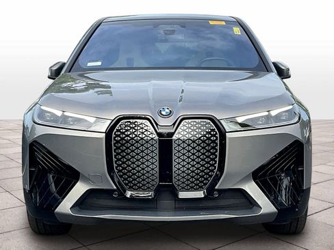 Used 2024 BMW iX xDrive50 w/ Sport Package image 3