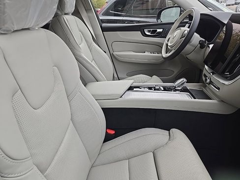 New 2026 Volvo XC60 T8 Ultra w/ Protection Package Premier image 8