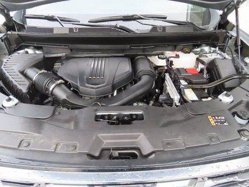 Used 2025 GMC Acadia AT4 w/ Super Cruise Package image 14