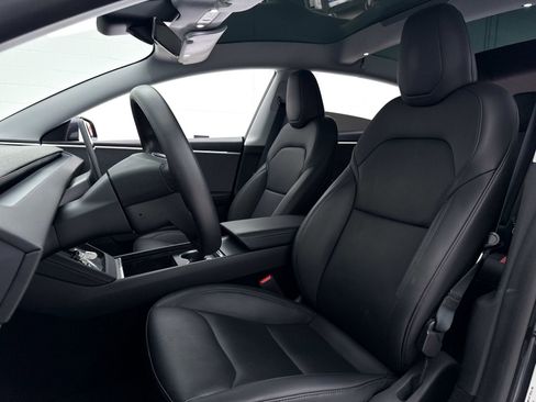 Used 2024 Tesla Model 3 Standard Range image 18