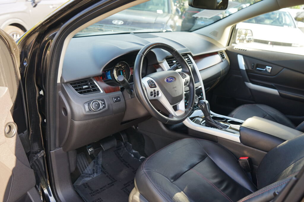 Used 2013 Ford Edge Limited AWD/4WD image 16