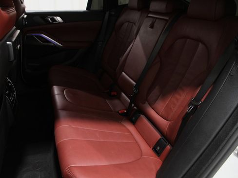 Certified 2022 BMW X6 xDrive40i w/ M Sport Package image 20