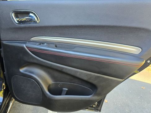 Used 2016 Dodge Durango R/T w/ Trailer Tow Group IV image 19