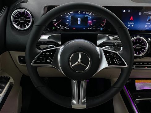 New 2026 Mercedes-Benz GLB 250 4MATIC image 15