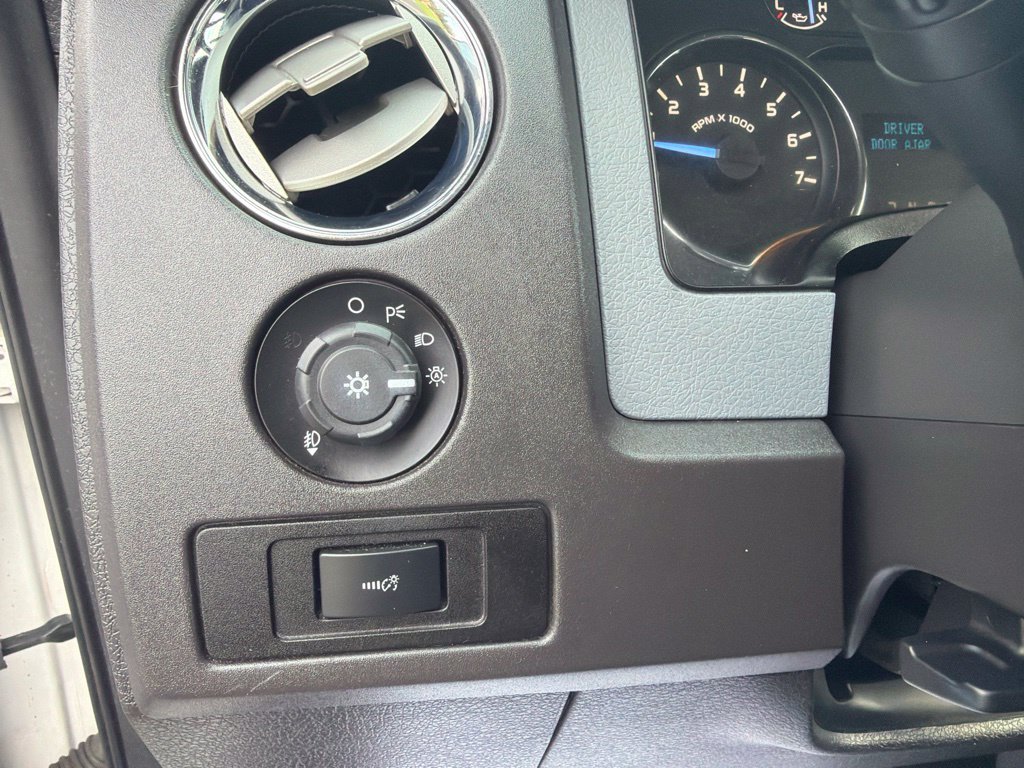 Used 2012 Ford F150 XLT w/ XLT Custom Pkg RWD image 24