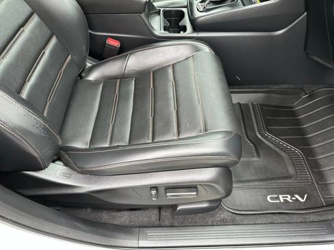 Used 2024 Honda CR-V Sport Touring image 15