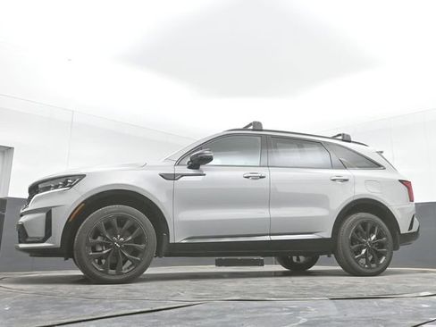 Used 2023 Kia Sorento SX AWD/4WD image 30
