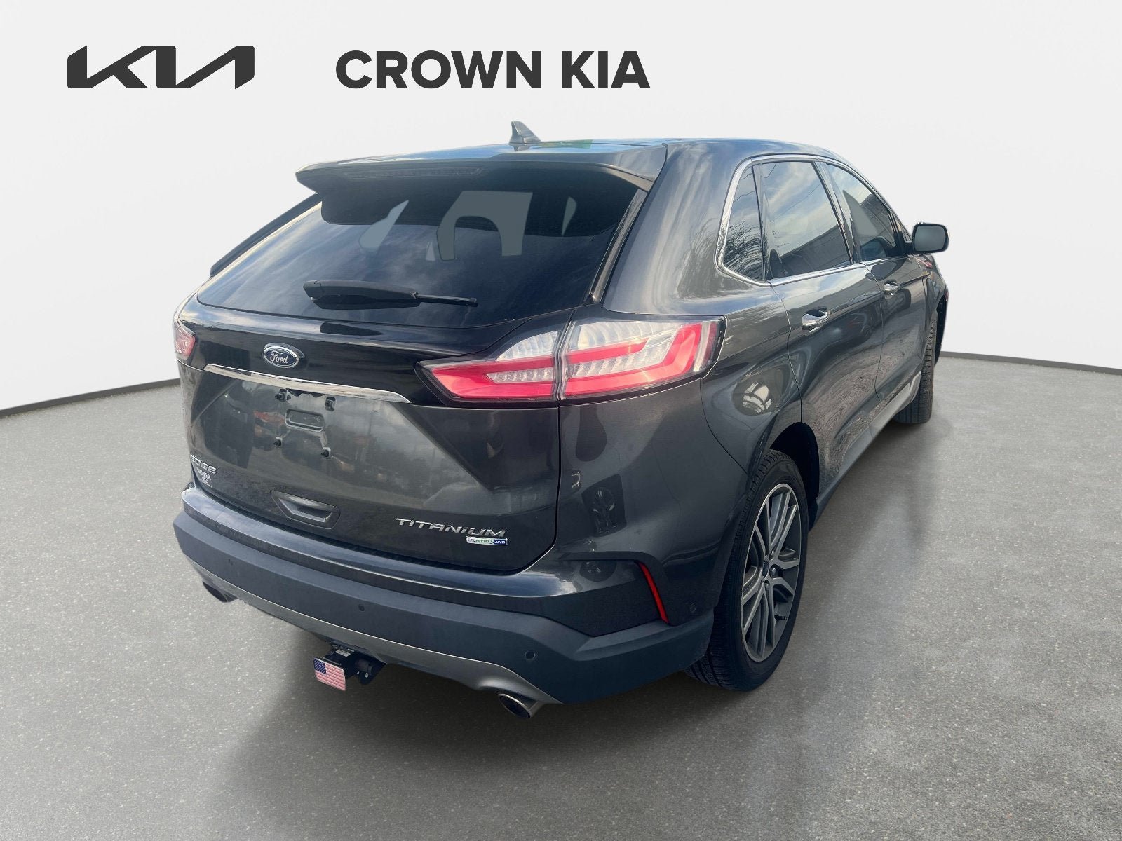 Used 2019 Ford Edge Titanium w/ Equipment Group 301A AWD/4WD image 8