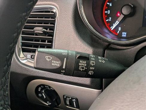 Used 2018 Dodge Durango SXT w/ 3rd Row Seating Group RWD image 15