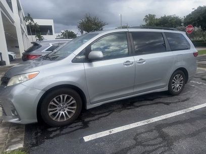 Used 2020 Toyota Sienna XLE