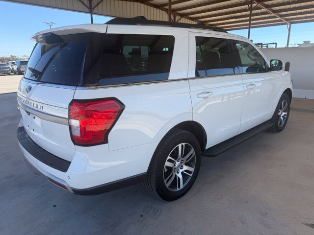 Used 2024 Ford Expedition XLT RWD image 8
