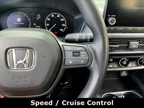 Used 2024 Honda HR-V LX image 11