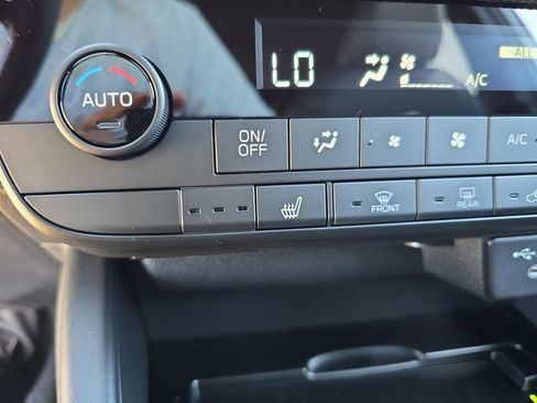 New 2026 Subaru Outback Limited AWD/4WD image 19