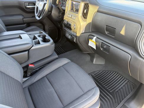 Certified 2022 Chevrolet Silverado 1500 Custom RWD image 13