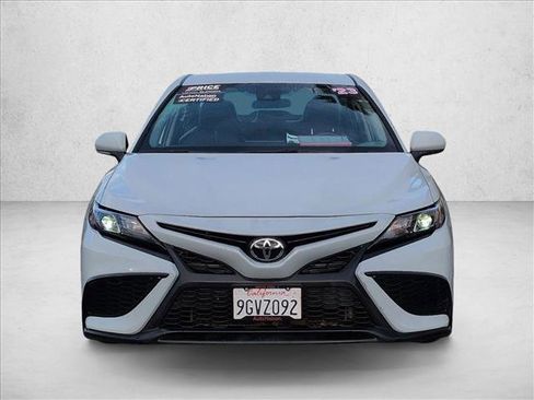 Used 2023 Toyota Camry SE FWD image 2