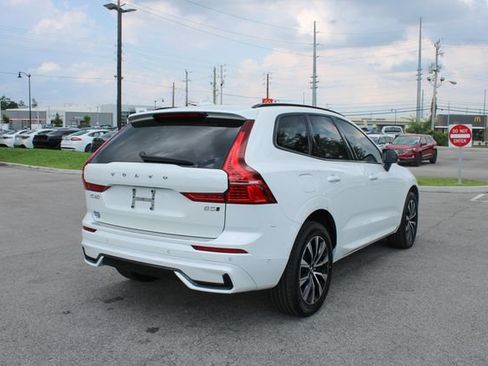 Used 2023 Volvo XC60 B5 Plus w/ Climate Package AWD/4WD image 42