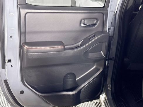 Used 2023 Nissan Frontier PRO-4X w/ Pro Convenience Package AWD/4WD image 19