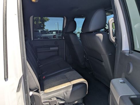 Used 2011 Ford F250 Lariat w/ Lariat Interior Pkg AWD/4WD image 32