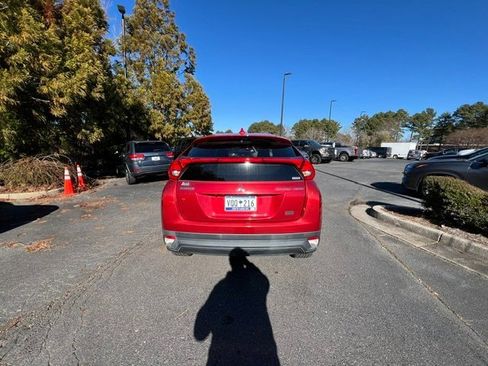 Used 2018 Mitsubishi Eclipse Cross LE image 8