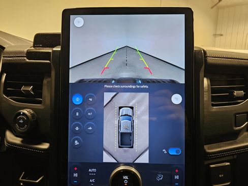 Used 2024 Ford F150 Lightning Flash image 27