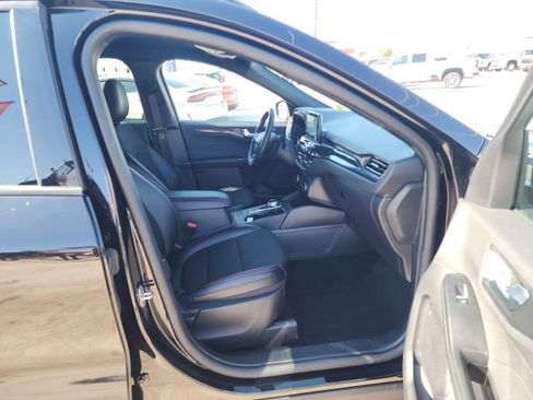 Used 2025 Ford Escape ST-Line AWD/4WD image 34