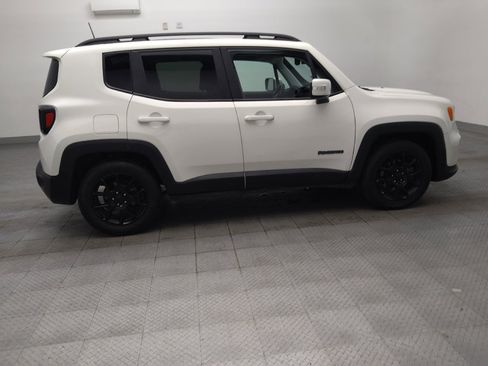 Used 2020 Jeep Renegade Altitude FWD image 10