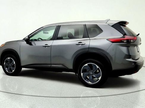 Used 2025 Nissan Rogue SV FWD image 7