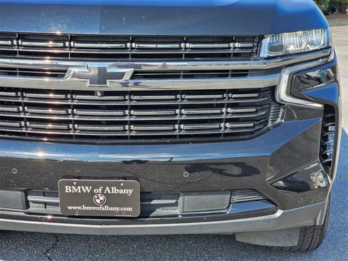 Used 2022 Chevrolet Suburban RST w/ Luxury Package image 9