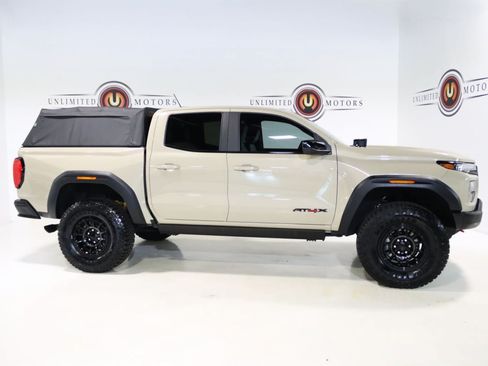 Used 2024 GMC Canyon AT4X w/ AT4X AEV Edition AWD/4WD image 41