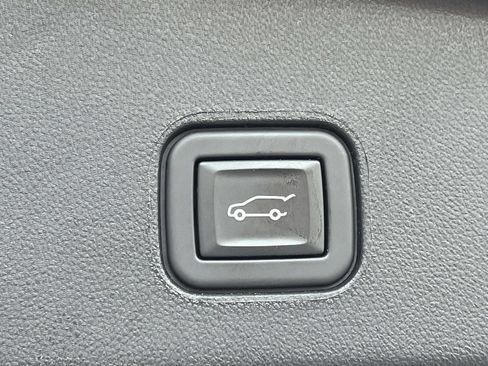 Certified 2024 Cadillac Lyriq Luxury AWD/4WD image 12