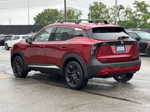 Used 2025 Nissan Kicks SR w/ SR Premium Package AWD/4WD image 7