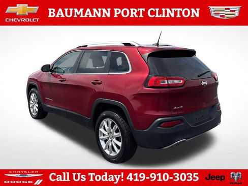 Used 2017 Jeep Cherokee Limited AWD/4WD image 4